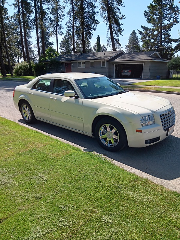 92 year old mother recently  92 year old mother recently past. Must sell her 2006 Chrysler 300 Touring Edition ONLY 73,000 original miles. Perfect condition. No body dings. Perfect mechanically. Always garaged. This amazing car is worth way more, but selling for $6,850.00. Call or text 208-518-6071