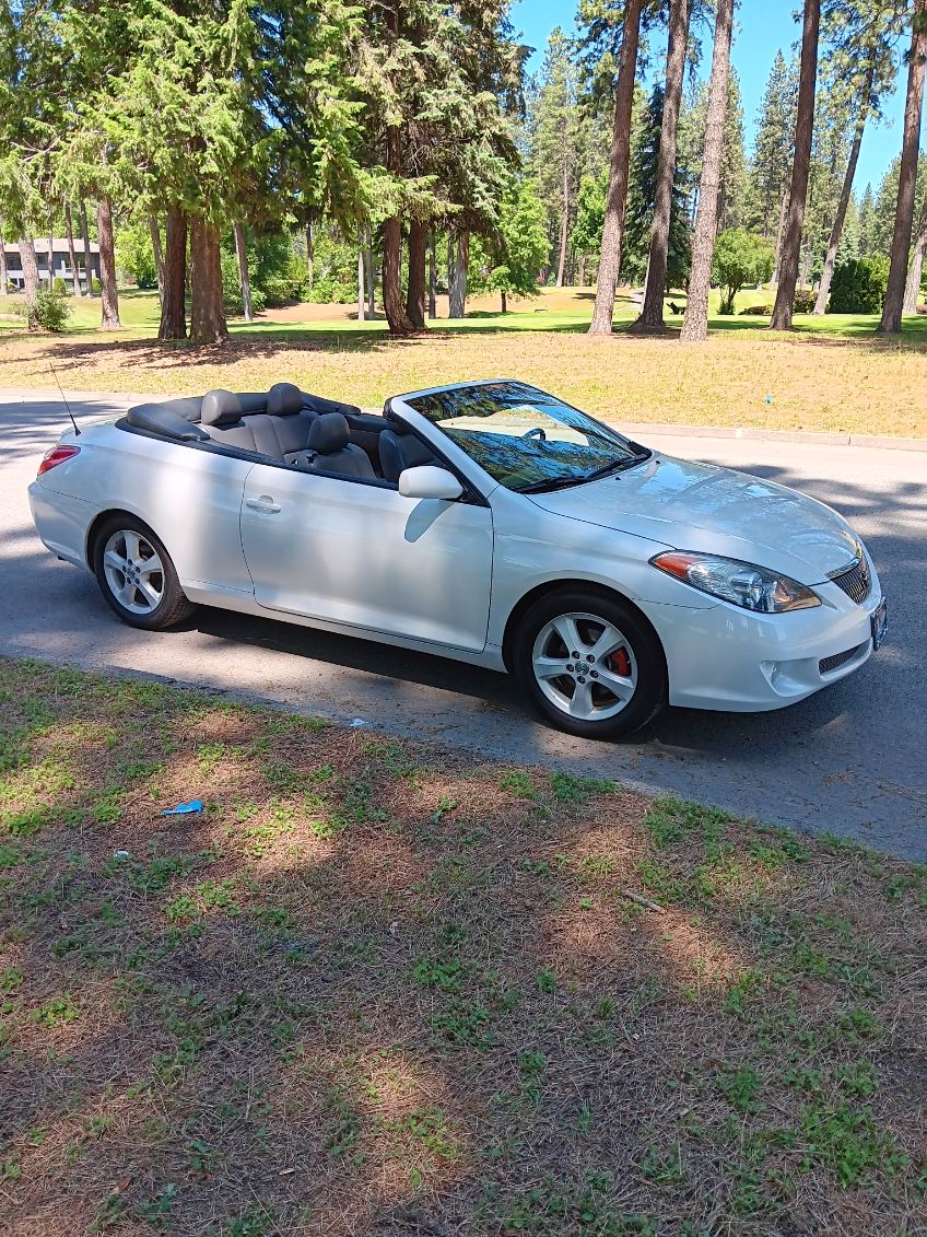 2006 Toyota Solara Convertible. Amazing  2006 Toyota Solara Convertible. Amazing condition. New tires, no dents, perfect top, always serviced & up to date at Parker Toyota, have records. This is an excellent car mechanically, interior, body, and paint, everything. V6, automatic transmission with manual option on the fly. 32 mpg Hwy, 27 in town. Always garaged. $9,500.00. 208-518-6071